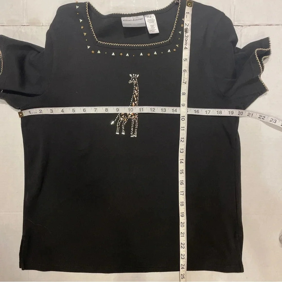 Alfred Dunner Black Short Sleeve Tee With Giraffe Size Petite Medium - Picture 4 of 5